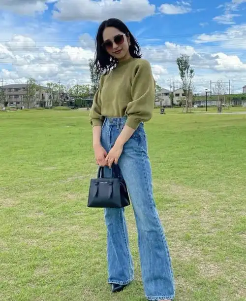 150ins时尚博主rinaty小个子穿搭 基础款和黑白灰等基础颜色