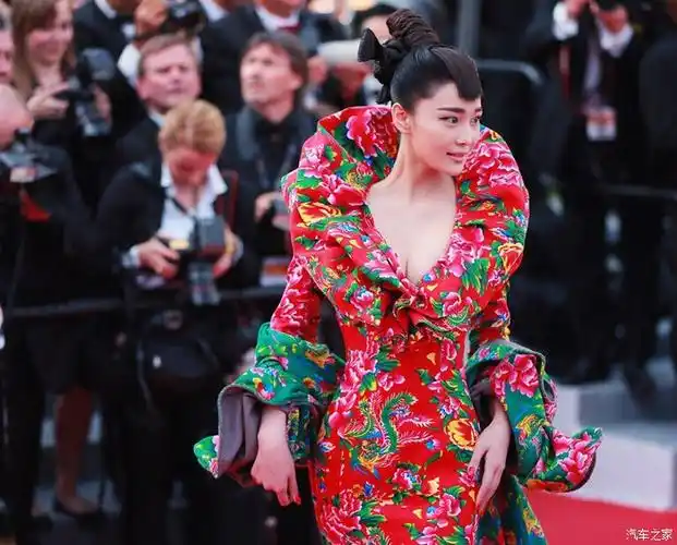 美丑只在一念之间张馨予东北大棉袄的魅力无可阻挡