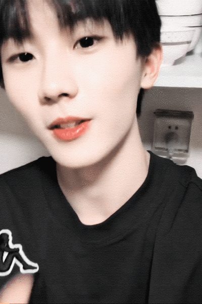 马嘉祺动图 12张图片 · 5 人收藏 分享王承渲 所有图片皆为搬运 收藏