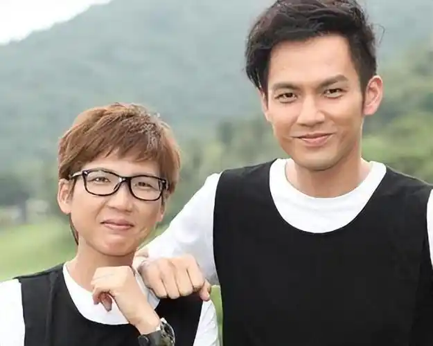 明明是一个妈生的长相却天差地别这8对亲姊妹让人开眼了