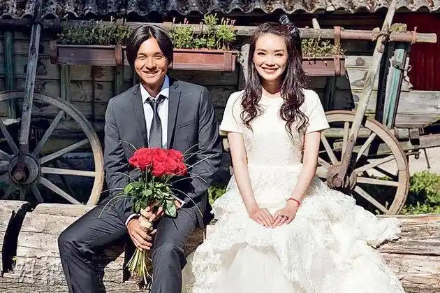 冯德伦回港人月两团圆舒淇急戴婚戒补救