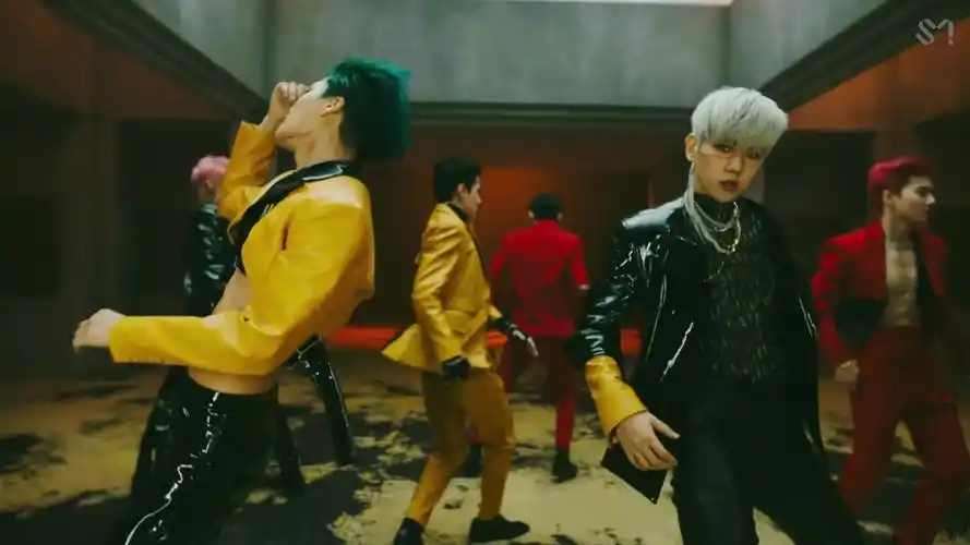 exo- obsession赶紧来感受茶蛋们的魅力吧,金钟仁的腹肌我可