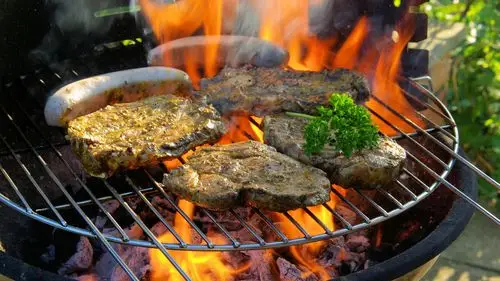 美味诱人的户外烧烤好吃的烤肉美食高清桌面壁纸下载第一辑