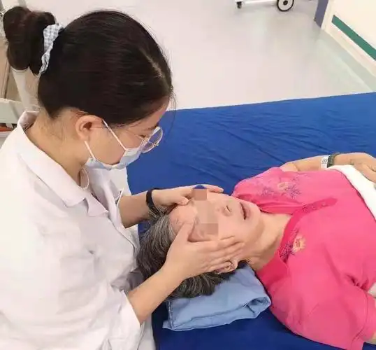 面瘫五年寝食难安,市武昌医院康复治疗解烦忧