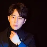 黄轩最帅的头像_微信头像图片大全