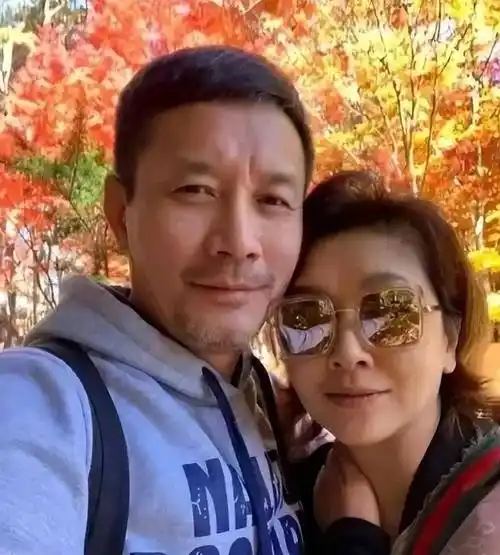 大众女神江珊:四度恋上硬汉,高曙光,靳东是前任,53岁重获爱情