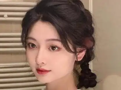 出街必备的#低丸子 #编发教程 #发型教程 #简单好看发型 #扎发教程