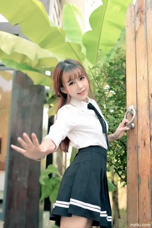 初恋般的甜美 气质萝莉教主小九vin