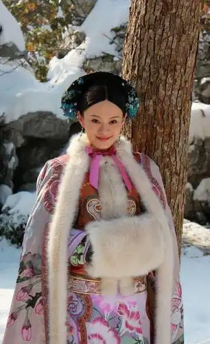 后宫甄嬛传# #梦回大清# #孙俪古装# #清宫美人# . photo.pclady.