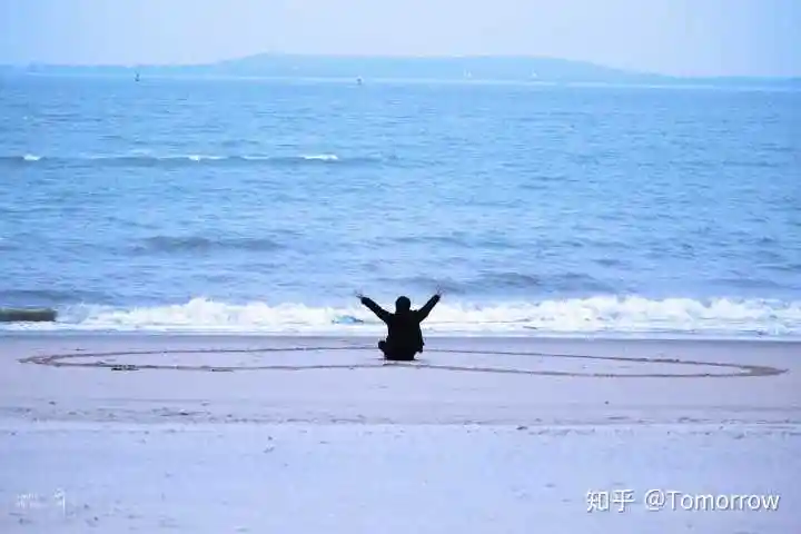 有没有易烊千玺背影图?