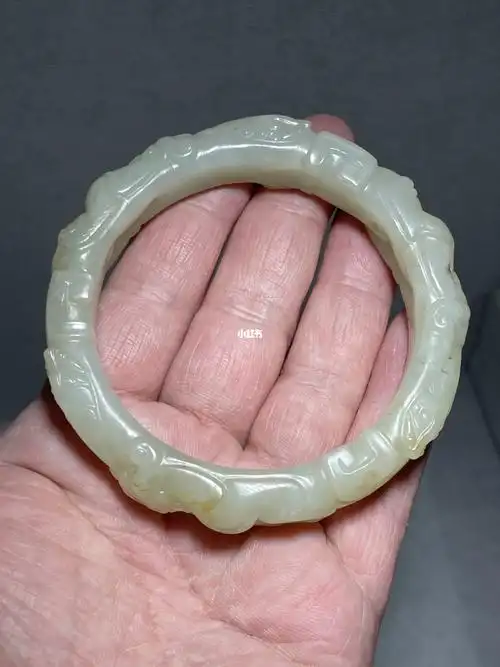 高古玉收藏61汉代和田玉籽料镯子