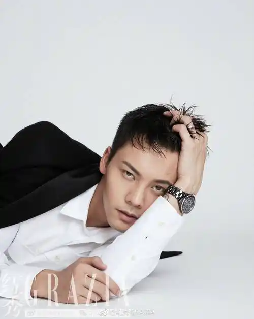 陈伟霆为什么性感到如此程度? - 知乎