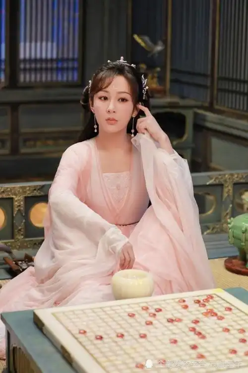 《沉香如屑》播出,收视率一路高升,杨紫真不愧是收视保障啊!_腾讯新闻