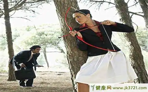 男人劈腿原因如何辨识男人劈腿