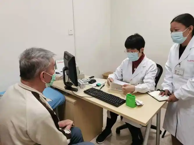 秋冬季皮肤干燥瘙痒"亮红灯",华山医院北院皮肤科专科医生为你来支招