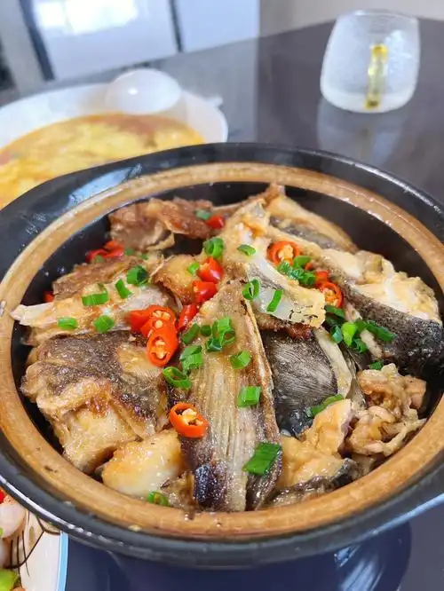 砂锅腐竹鱼头煲