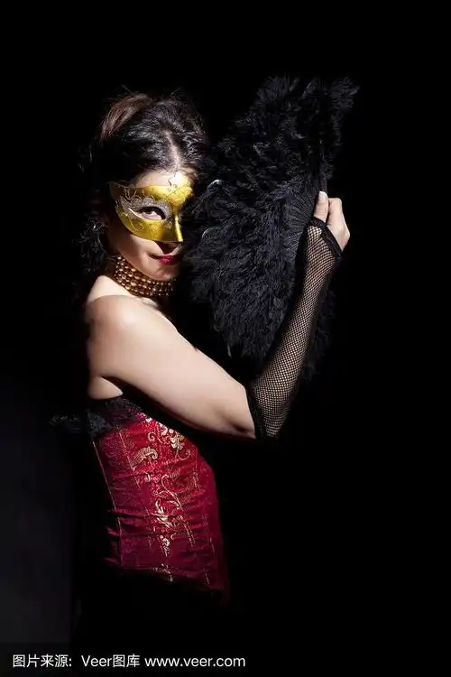 神秘的蒙面的女人