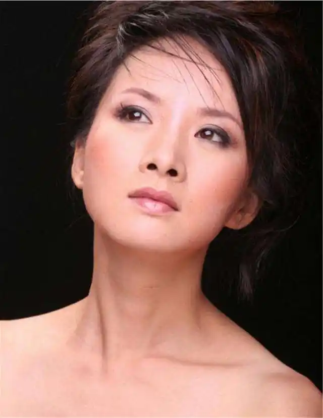 49岁"李香秀"谢兰,与丈夫因戏生情高龄产子,今为家庭淡出荧屏