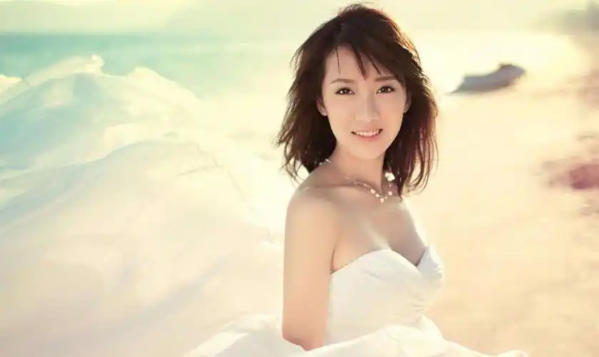 李念嫁入豪门后生活幸福自爆老公并非豪门网友表示被骗了