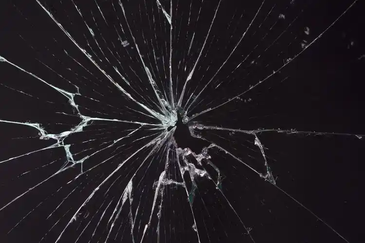 破碎的玻璃背景高清图片 - 素材中国16素材网