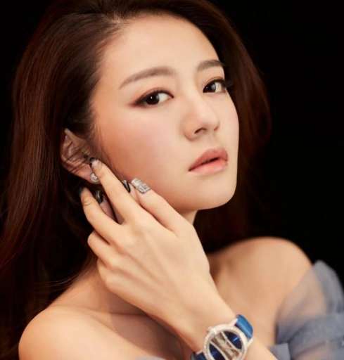 歌手演员安以轩个人资料简介演艺经历图片