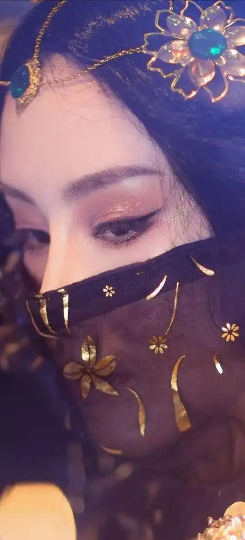 酷酷的女生手机壁纸_手机壁纸_明星美女手机壁纸_我要个性网