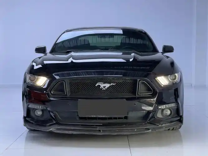 新到16年福特野马gt 5.0 v8t 苏牌  5万公里 原版车况