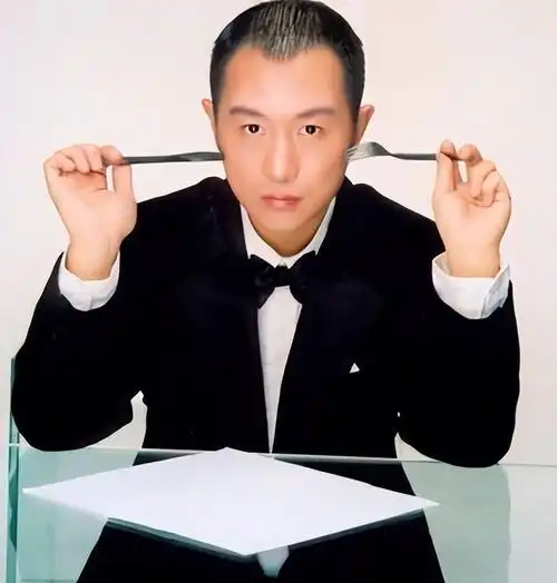 歌手高枫去世20年后唯一挚爱嫁人生子父母的坚持让人泪目