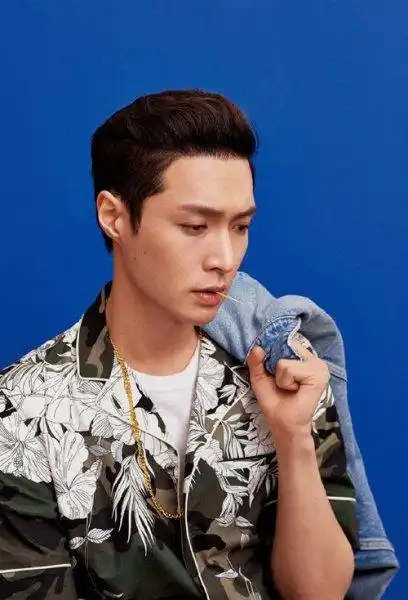 男生梳大背头的技巧所在 帅酷有潮范熟男短发大全