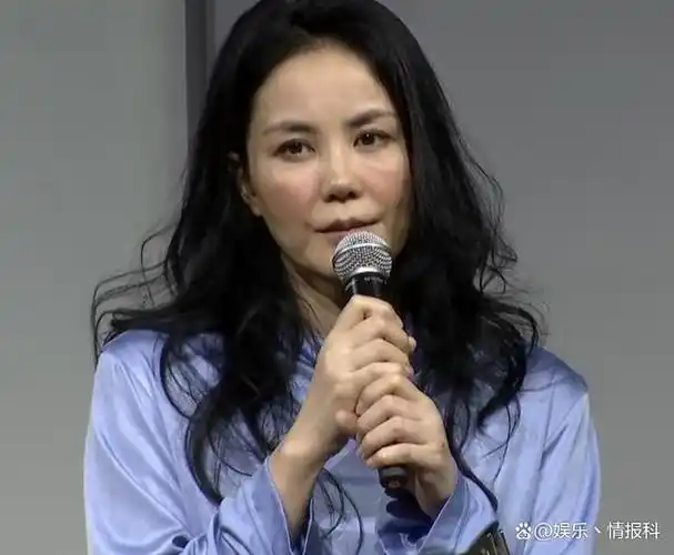 王菲近况:现身台北与大咖聚会,爱女手术成功,谢霆锋霸气护爱