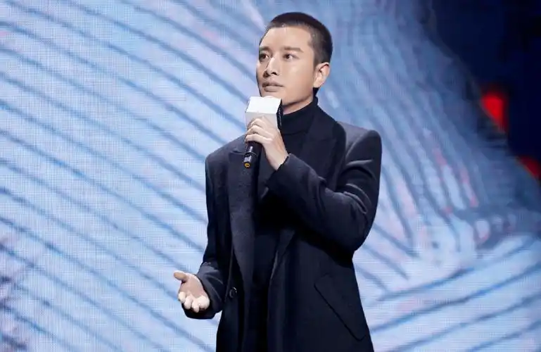 男生发际线高适合的发型推荐