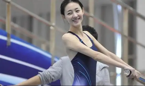 王丽坤为什么叫素颜女神王丽坤奔跑吧素颜好美照片