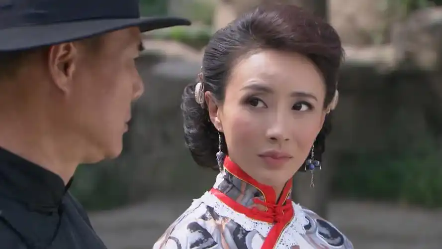 致命行动:为了让男子言听计从,少佐竟用孩子相威胁,真是卑鄙