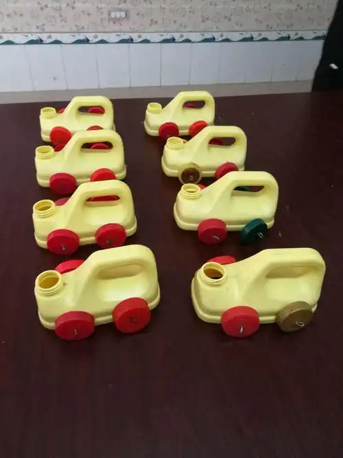 利用废物自制教玩具