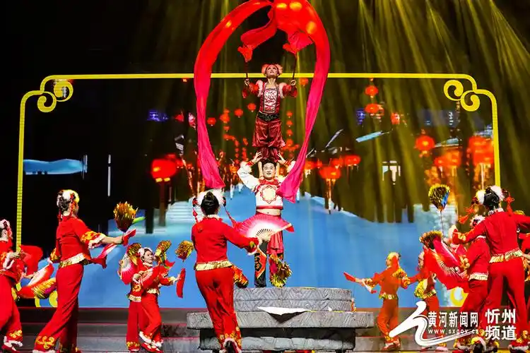 精彩河曲民歌二人台唱响忻州大剧院