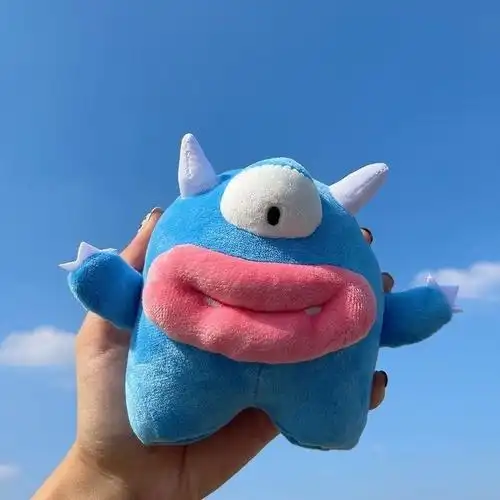 奇奇怪怪的玩偶级丑东西挂件稀奇古怪男友钥匙扣丑萌小玩具抖音同款世