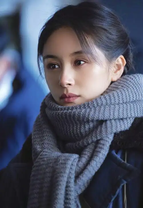 王子文晒叶文洁九宫格剧照