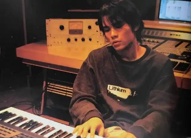 歌手周杰伦个人资料简介2000字 香港歌手周杰伦个人资料