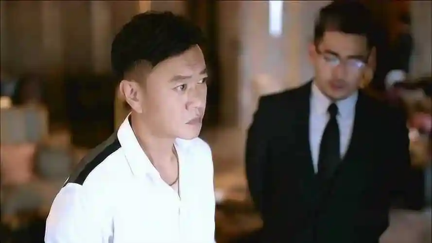 南方有乔木社会大哥把公司都转到她名下这次任务关乎着什么