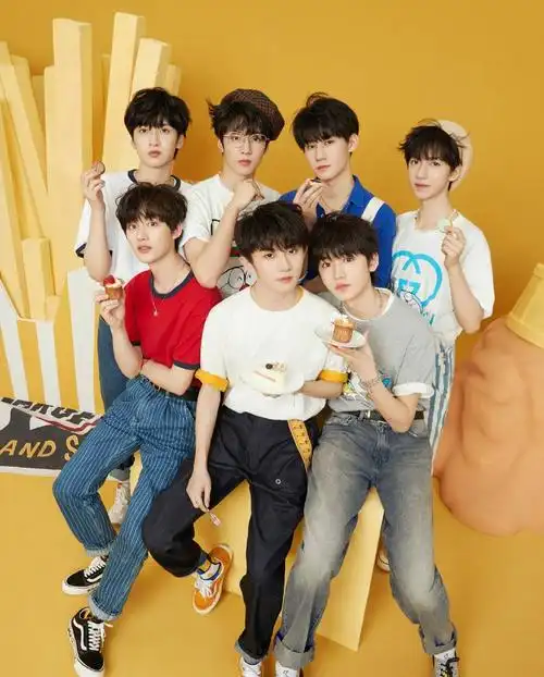 时代峰峻被曝无底线圈钱,赚钱手段多不胜数,粉丝疯狂氪金上千万