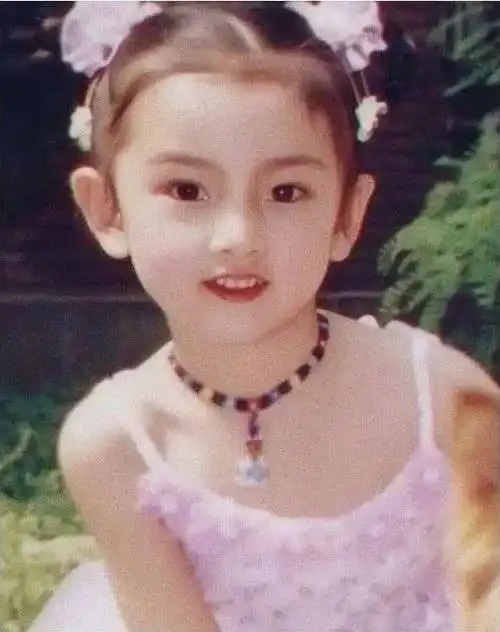 娱乐圈里的女明星颜值普遍都高,她这次被扒后,还能继续风光么?