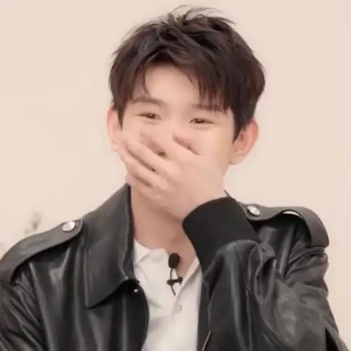 王源成功人士头像