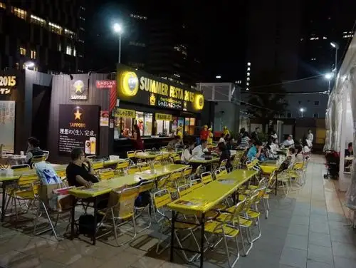 街头夜市大排档