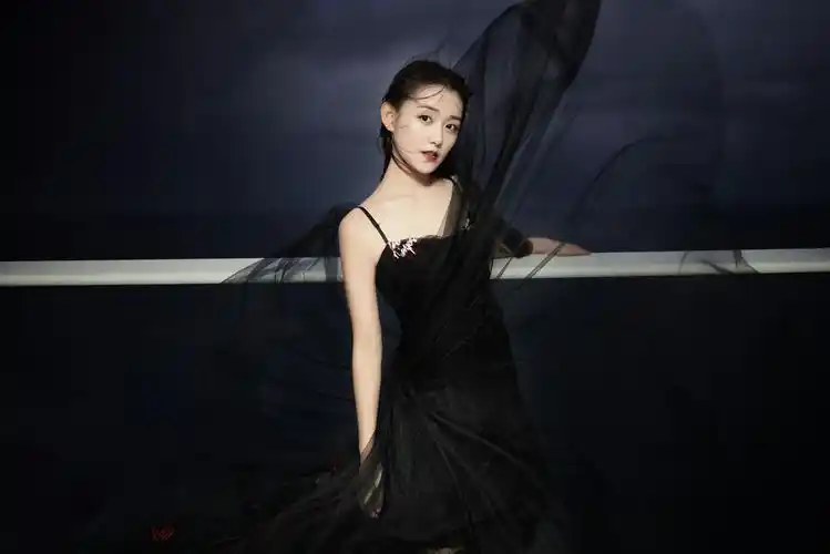 蒋依依 - 堆糖,美图壁纸兴趣社区