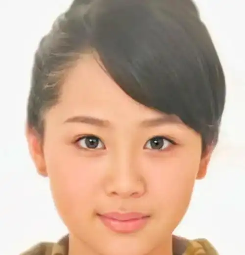 展开10位素颜证件照的女明星对比,有的差距太大,刘亦菲素颜清纯