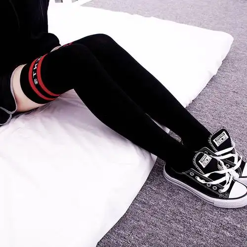 vetements过膝袜子女韩国日系学生女袜纯棉百搭条纹瘦腿高筒袜潮