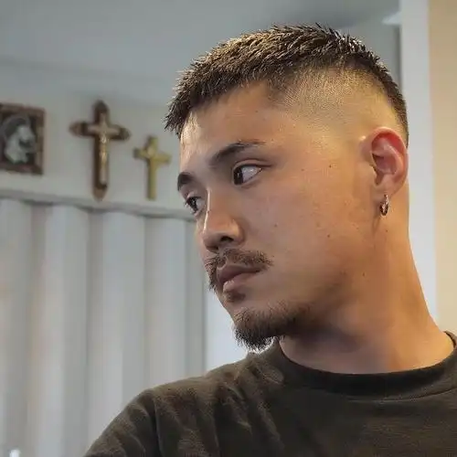 男士发型别乱剪最帅还是这4种看了都想试一试