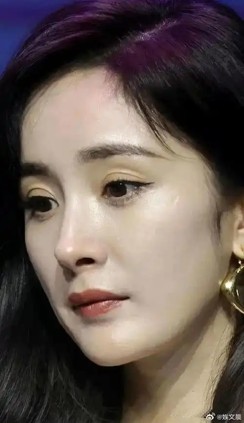 杨幂生图无美颜无滤镜