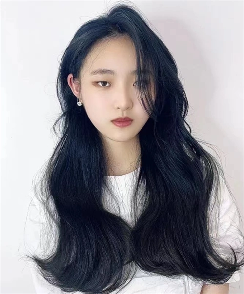 2023年显白发色推荐 高级感蓝黑色染发_2023年流行发型 - 美发站