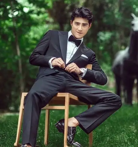 姜潮庄园时尚写真曝光 演绎暖男柔情